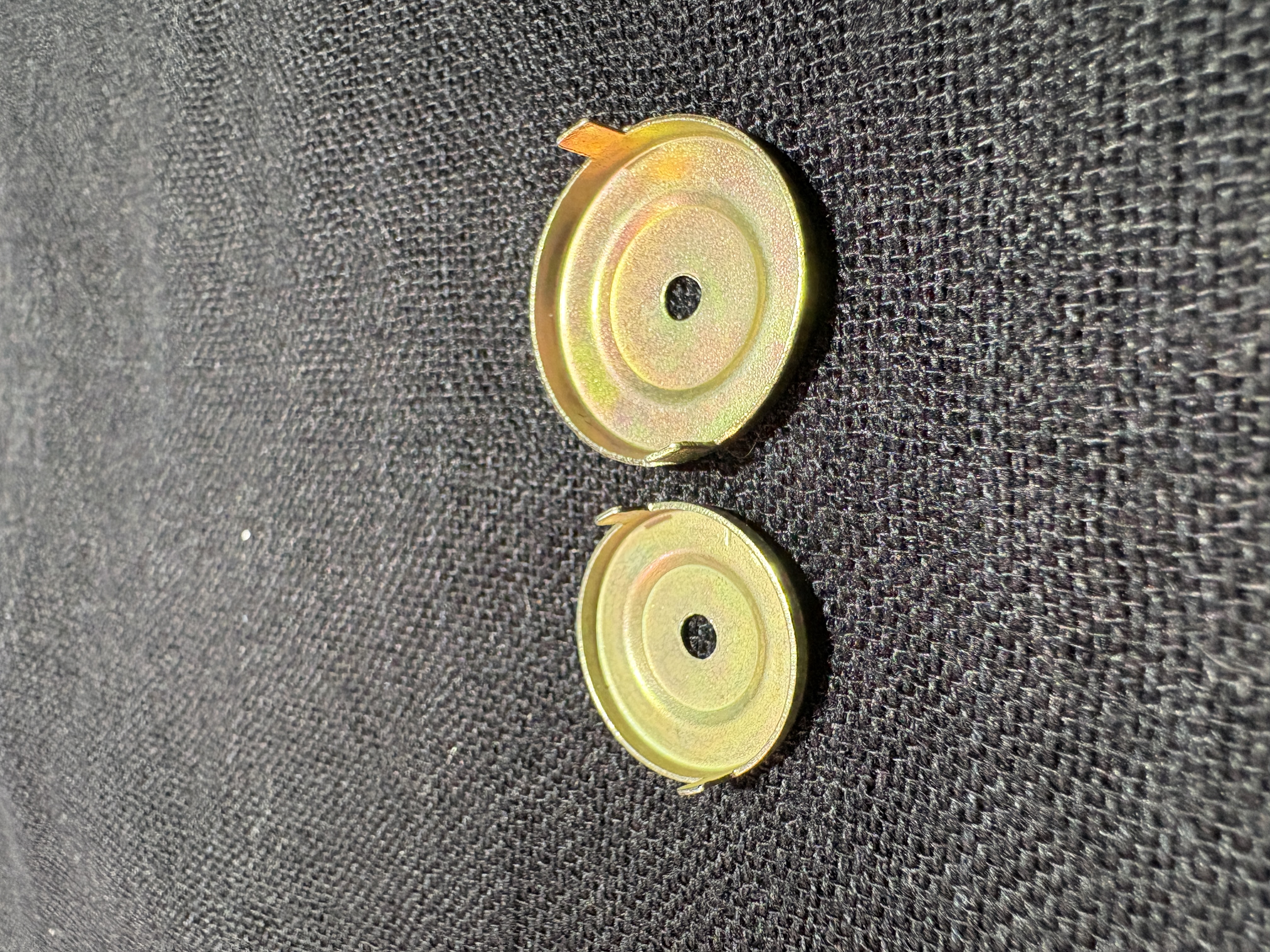 Platillos metálicos, fabricación por estampado y troquelado — Metalúrgica Korcsog